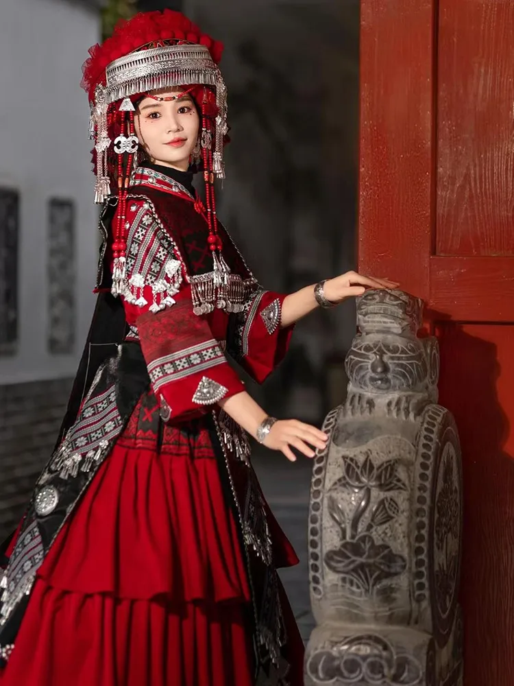 

Female classic red exotic ethnic dance performance costume Huayao bride's for photography