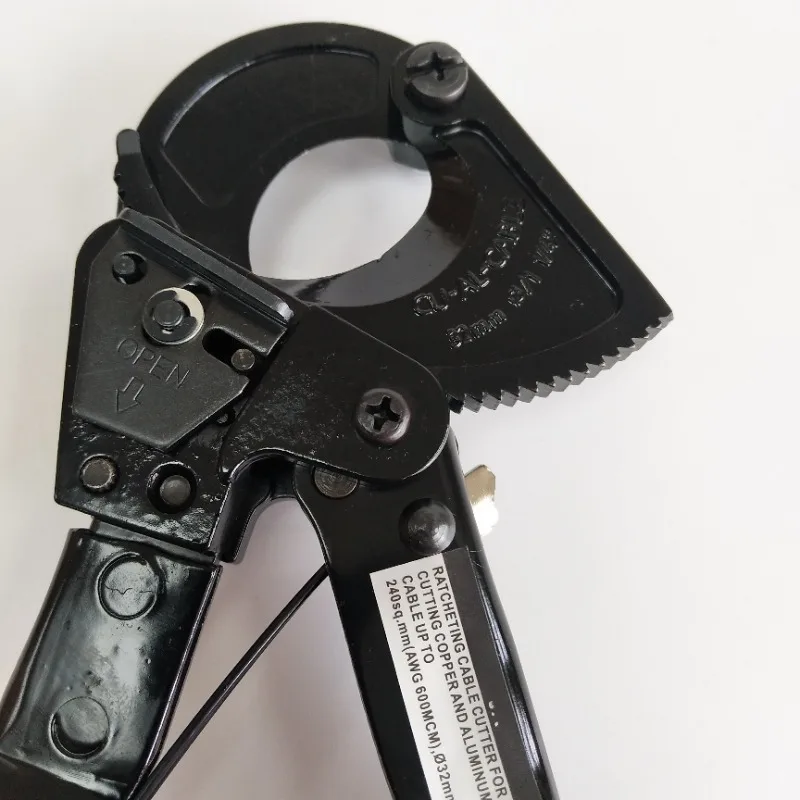 240 square millimeters ratchet cable cutter German design wire cutter essential industrial household utility