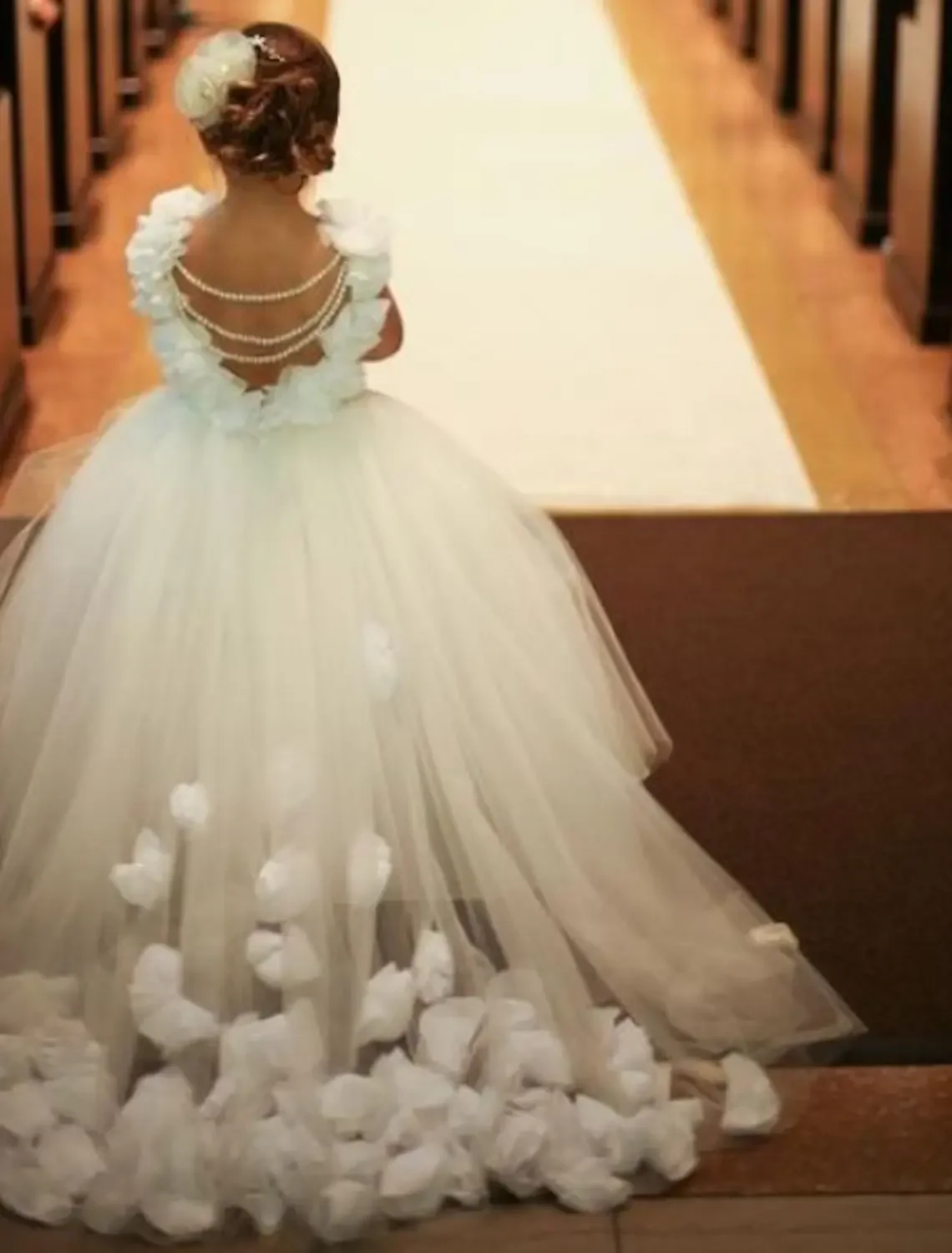 Vestidos de niña de flores de boda sin espalda para niñas Apliques de perlas Vestido de desfile de primera comunión de tul Vestidos de fiesta de cola con cepillo