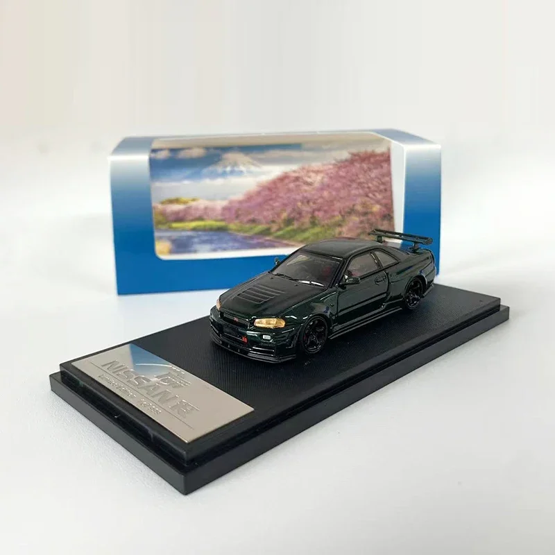 

Fuji 1:64 Model Car Skyline GTR R34 Nismo Z-Tune Alloy Die-Cast Sport Vehicle -Dark Green Collection