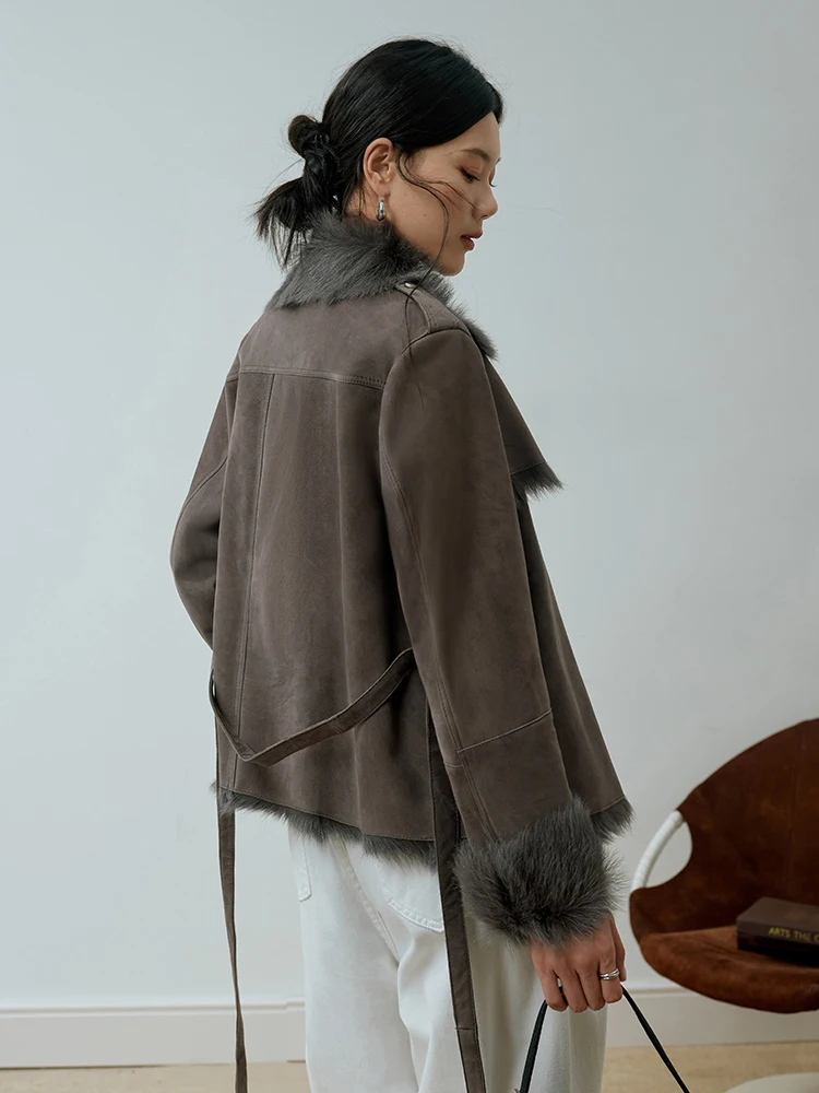 High-end Luxury Toscana Lamb Furฤดูหนาวแจ็คเก็ตผู้หญิง 2025 ใหม่สั้นของแท้หนังขนสัตว์จริงSuede Coatกับเข็มขัด