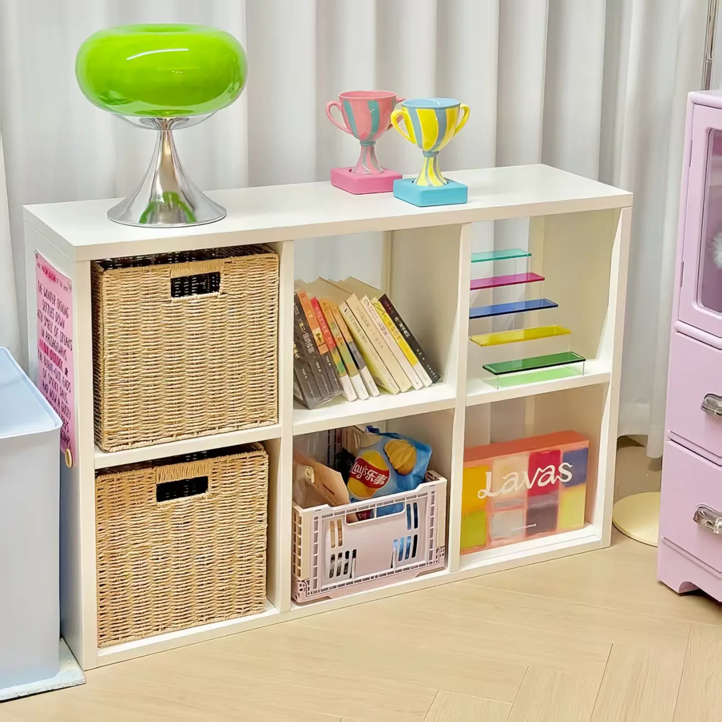 Storage and storage integrated floor-to-ceiling storage bedroom bedside living room white lattice cabinet