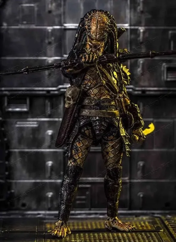 In Stock Beautiful Mini Elder Predator 2 Model Anime Predator Action Figure Comic Statue Toy 4.5 Inch Collectible Statue