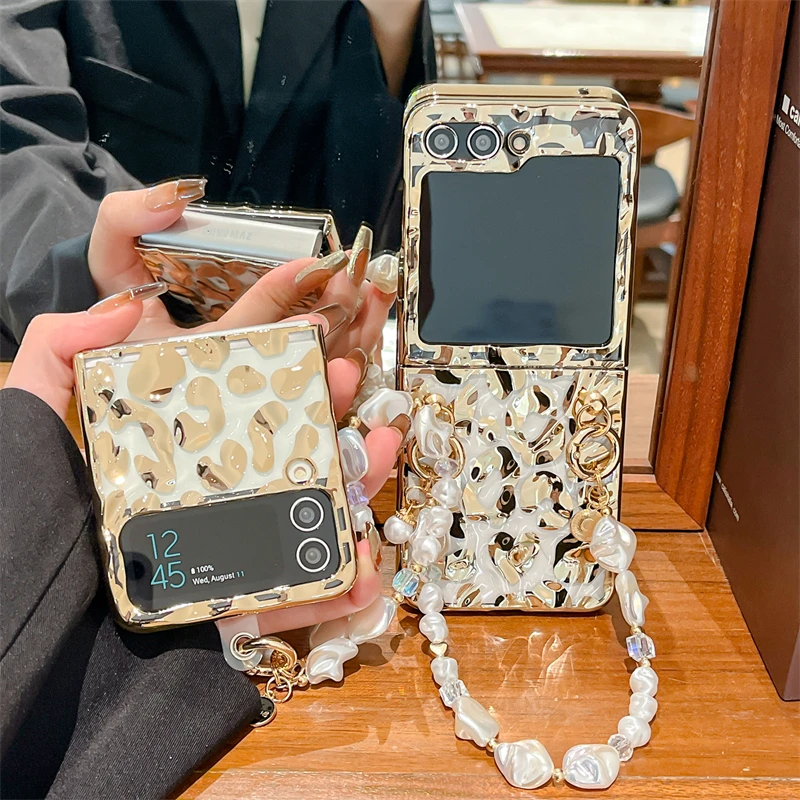 

Electroplated 3D Folds Leopard Phone Case for Samsung Galaxy Z Flip 6 5 4 Glossy Transparent Hard Plastic Cover Pearl Strap