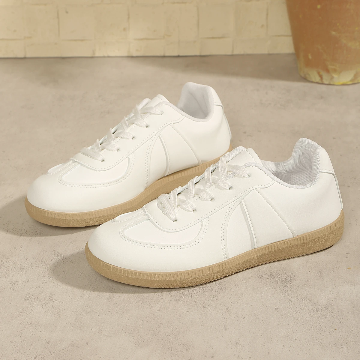 

Retro De Xun women's shoes 2025 new flat bottom wear-resistant white sports casual Forrest Gump shoes lace up board shoes