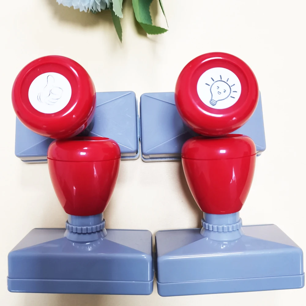 تم وضع علامة ختم تصنيف معلم إسباني واحد ودرج. تم إنجاز أهداف التعلم ويمكن فحصها #4