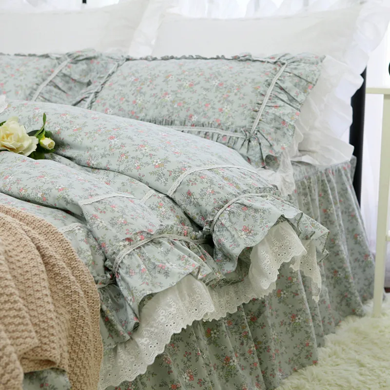 Fashion Floral Print Bedding Set Luxury Lace Ruffle Duvet Cover Embroidery Bed Set Pastoral Bedding Bedspread Queen Bedding Set