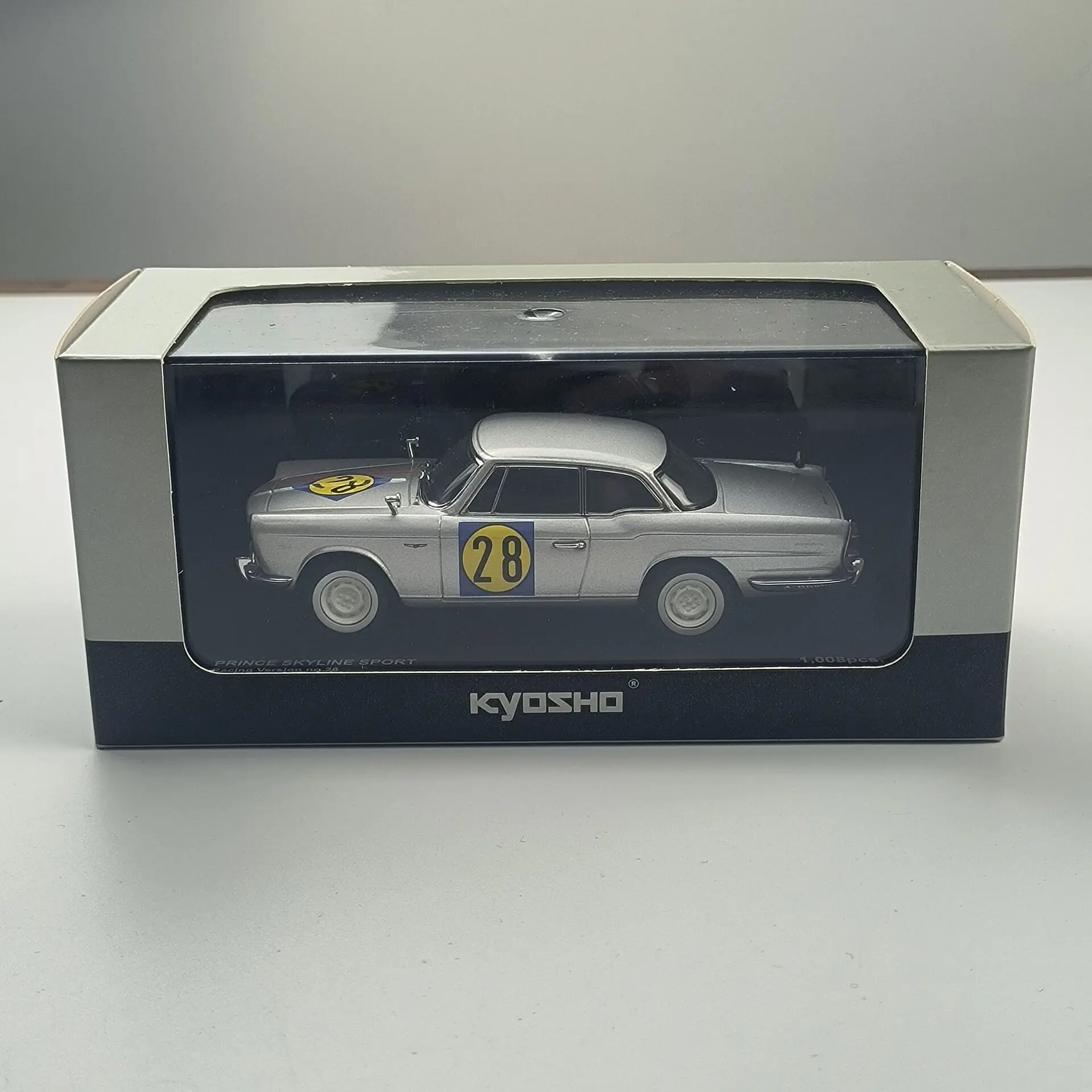 KYOSHO 1:43 PRINCE SKYLINE SPORT Racing Version #28 #40 alloy trolley model ornaments toys