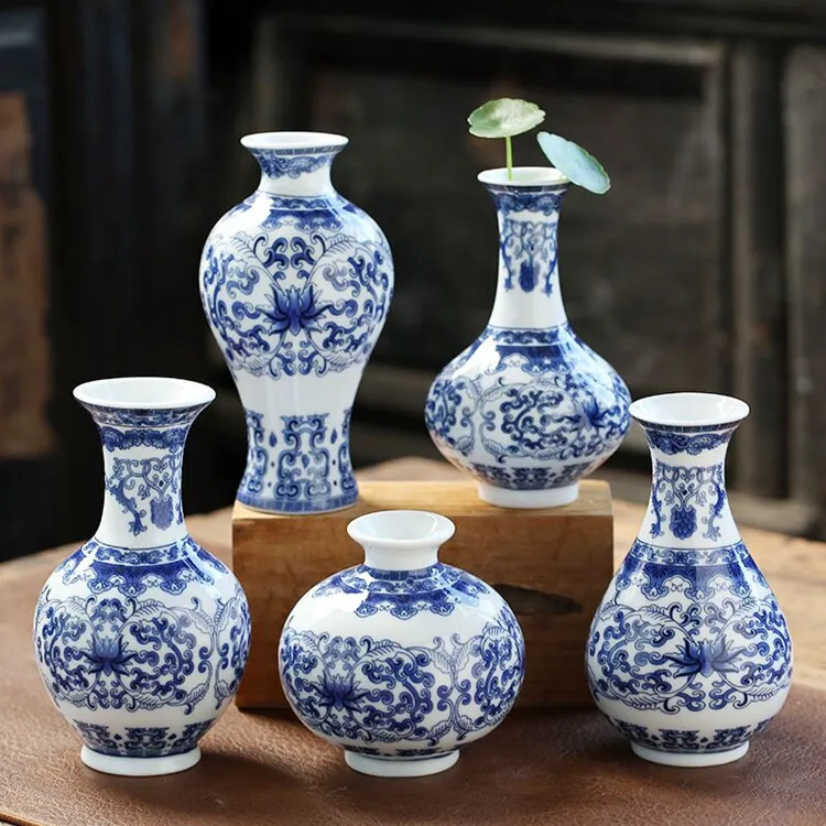 Chinese Table Top Antique Blue And White Porcelain Vase Decoration Crafts Small Ceramic Flower Arrangement