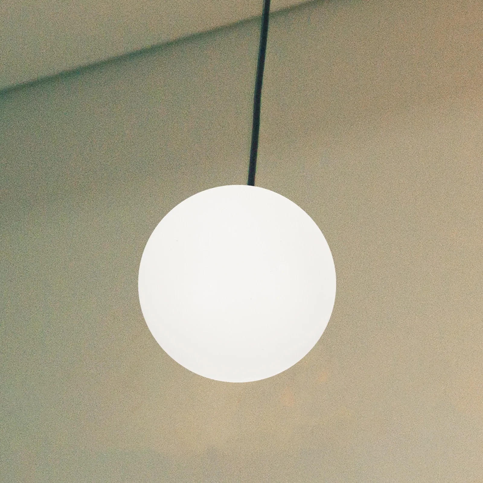 Round Acrylic Lampshade Ball Light Cover Replacement Globe Shade for Wall Bathroom Post Hallway Porch Street Patios