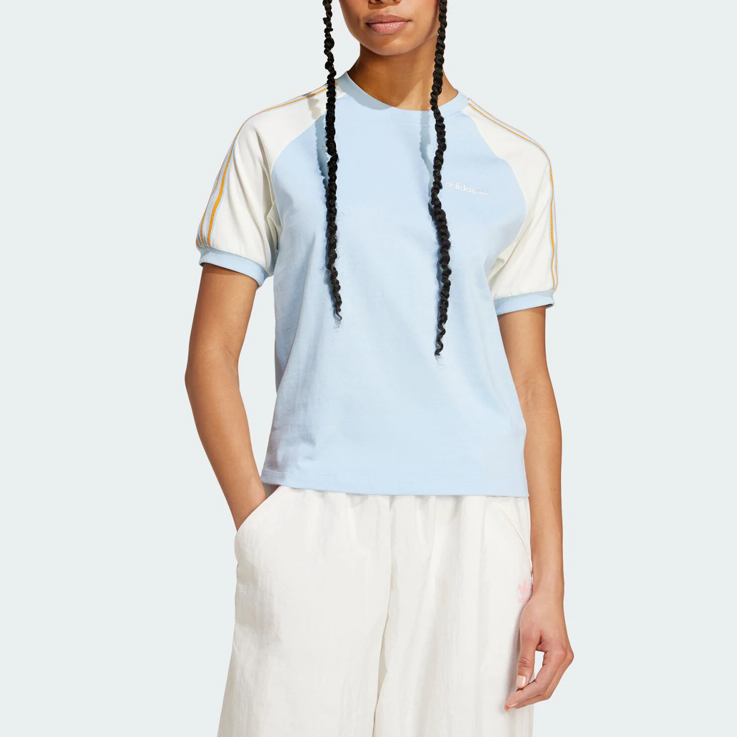 

Официальная аутентичная женская повседневная дышащая спортивная футболка Adidas с тремя полосками и короткими рукавами JD5761