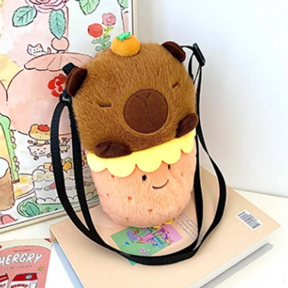 

Radish Capybara Plush Shoulder Bag Large Capacity Stuffed Capybara Crossbody Bag Cute Cotton Cartoon Animal Bucket Bag School