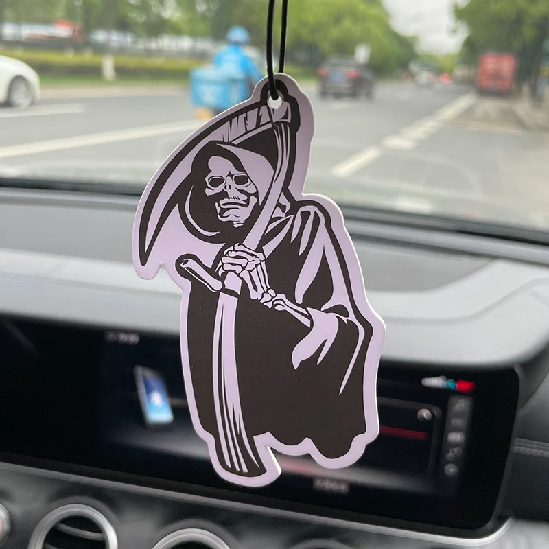 Desodorante para coche con diseño de esqueleto de terror de noche de Halloween con un higo Hilton (perfume del hotel), ambientador para armario, perfume, decoración del espejo retrovisor, colgante interior del accesorio del coche, purificador de aire con fragancia natural, adorno colgante para la cabecera de la sala de estar y la oficina