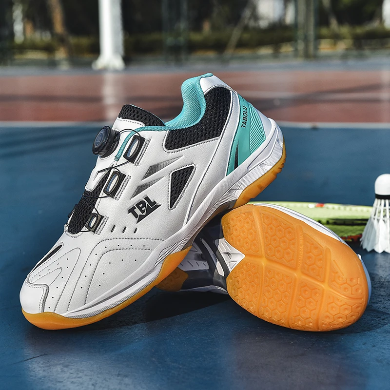 

2024 New Badminton Shoes Couples Luxury Brand Indoor Court Shoe Unisex Designer Table Tennis Shoes Men Women Gym Shoe