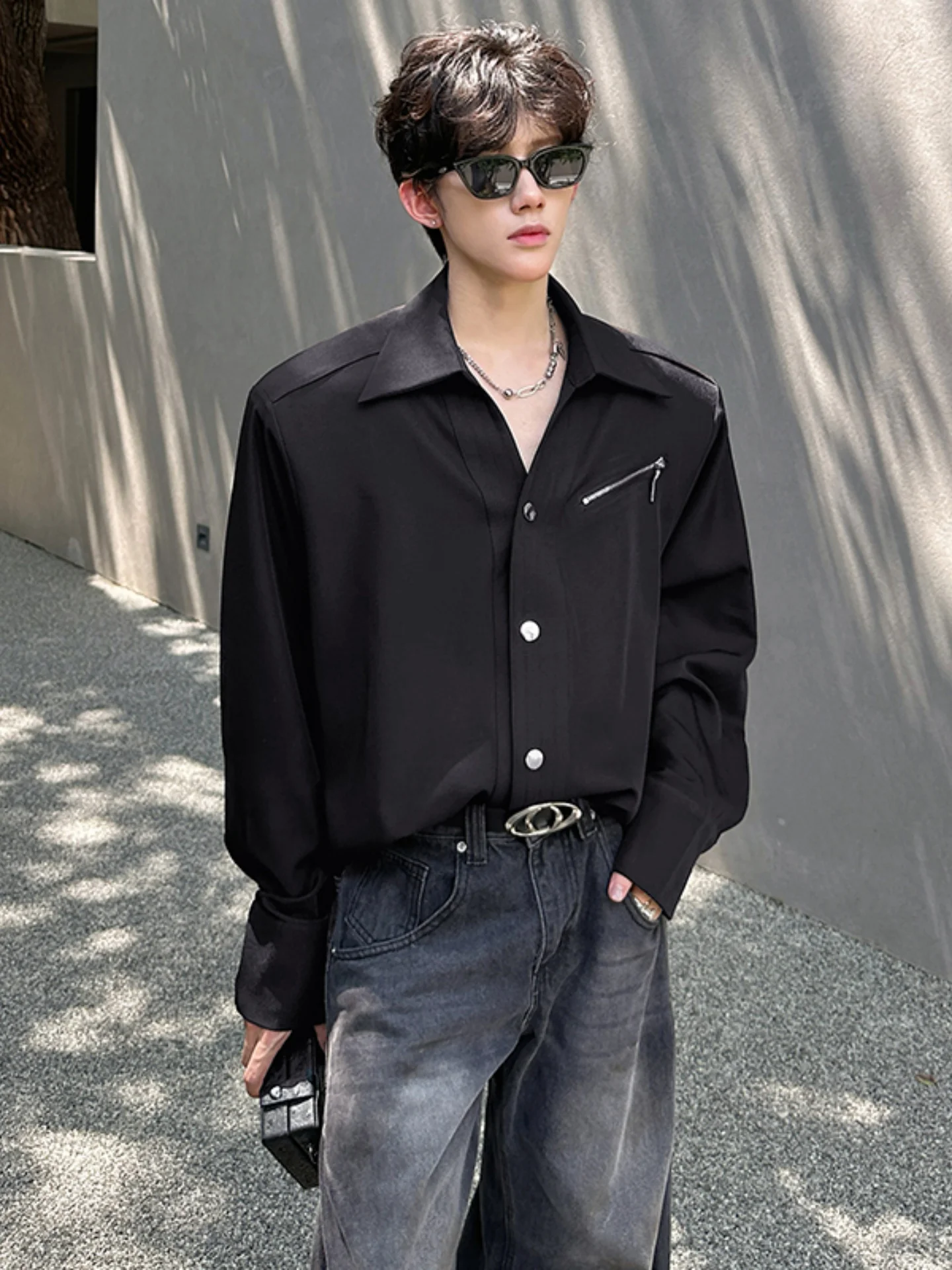 

Bla oulder Pad irt Men's Design Sense Metal Button Deconstructed Top Self-Controlled Haome Long Sve Trendy irt