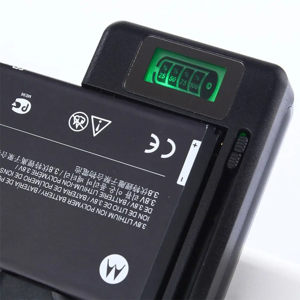 

Universal For Cell Phones US Plug USB Port LCD Display Mobile Battery Charger Desktop Charger