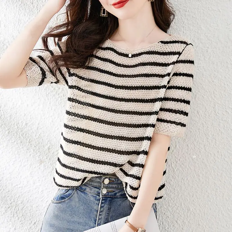 Korean Striped Stylish Hollow Out Knitted T-shirt Female Clothing Casual O-Neck All-match Summer Commute Short Sleeve Pullovers