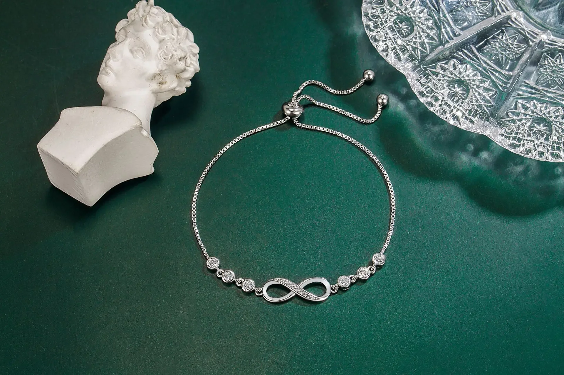 Fashion Female Bracelet Silver color Love Infinite Inlaid Round Cubic Zircon Bracelet for Female Handwear Wedding Jewelry