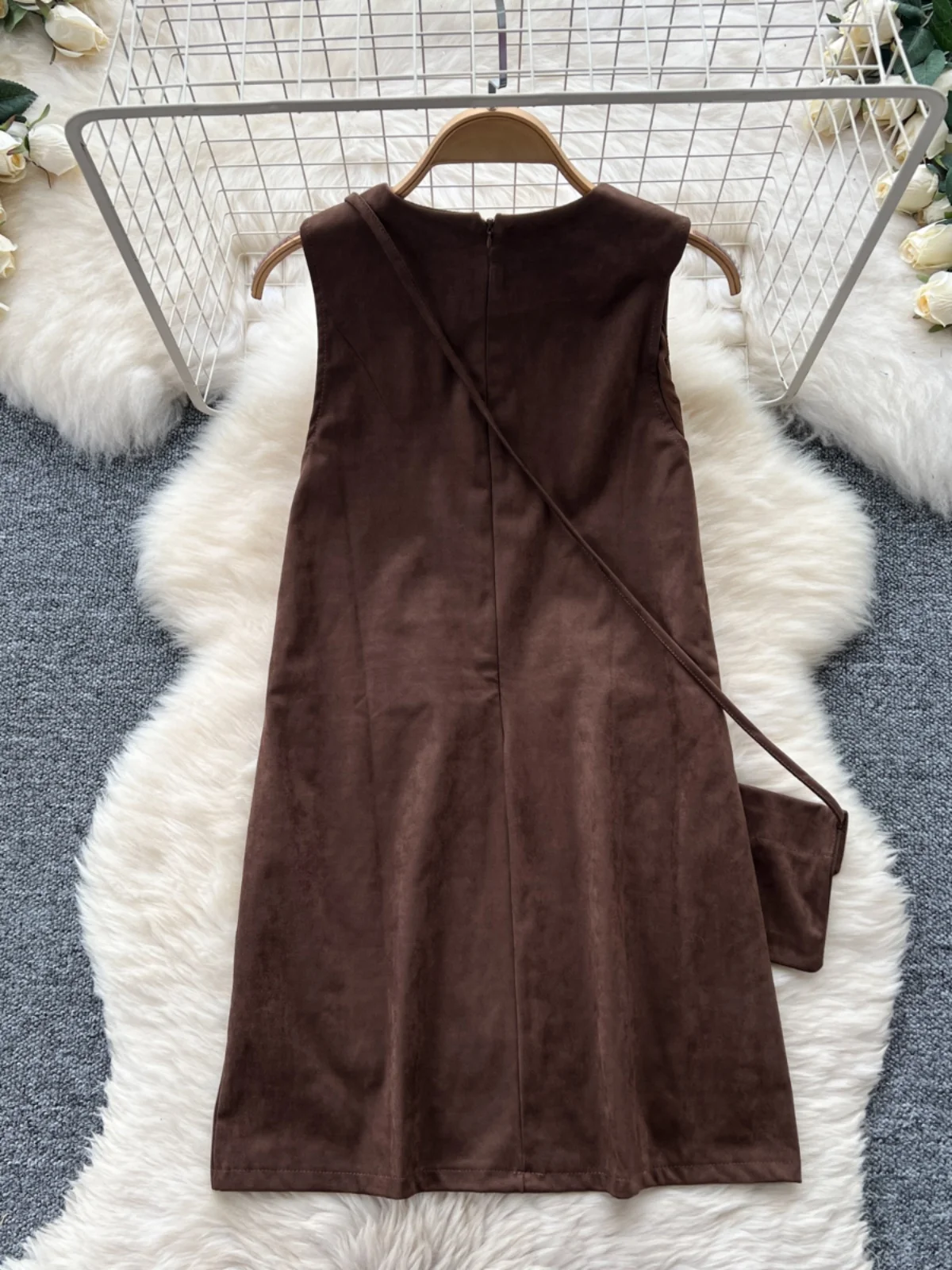 Vestido E de Veludo de Pele de Veado Sem Mangas com Decote Redondo Tamanho Pequ Vestido Versátil de Camada Base par...