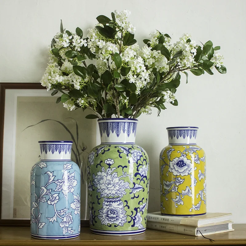 

Chinese blue and white ceramic vase dried vase hand-painted classical Chinese style entrance exquisite home ornament
