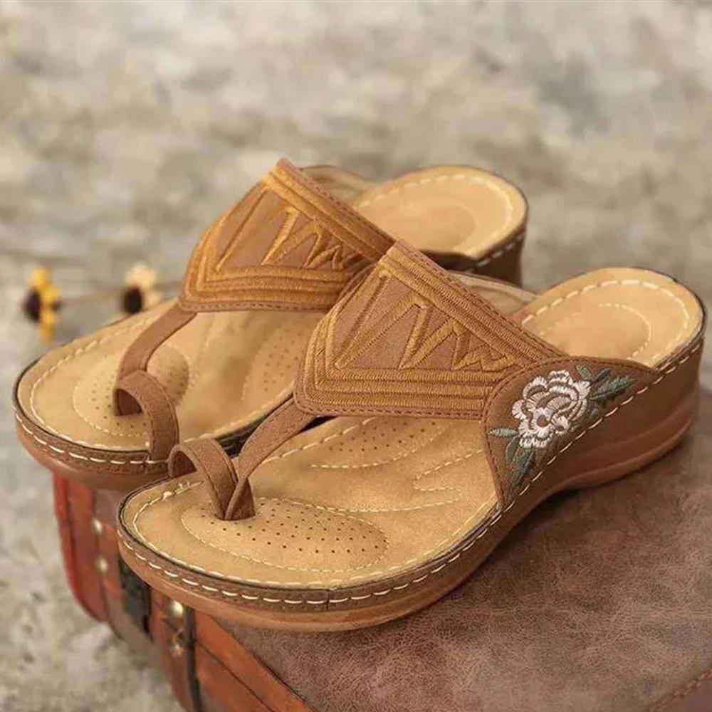 Summer Ladies' Embroidered Flip-Flops Light Casual Shoes Fashion Women's Floral Slipsole Slippers Sandals - Image 6
