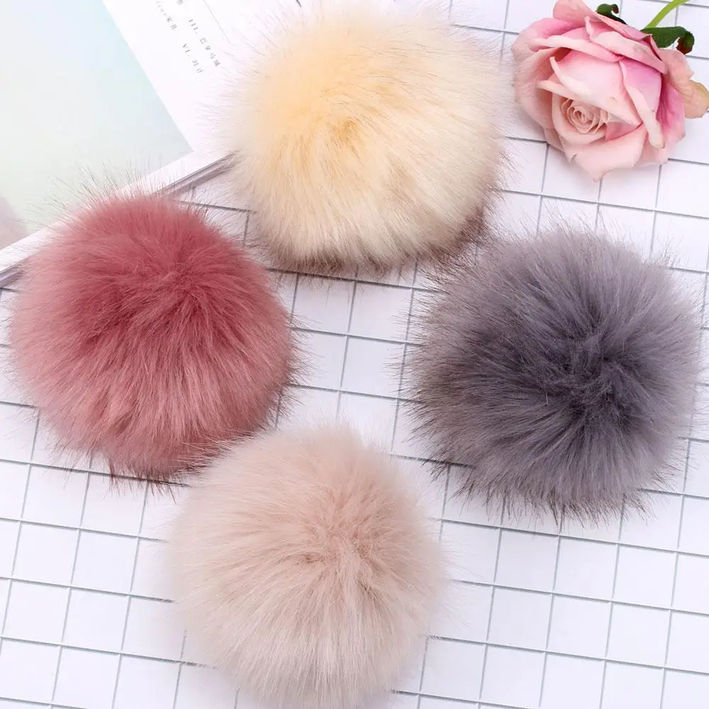 

15cm Fashion Women Beanies Cap Skullie Fur Pompom Imitation Knitted Hat