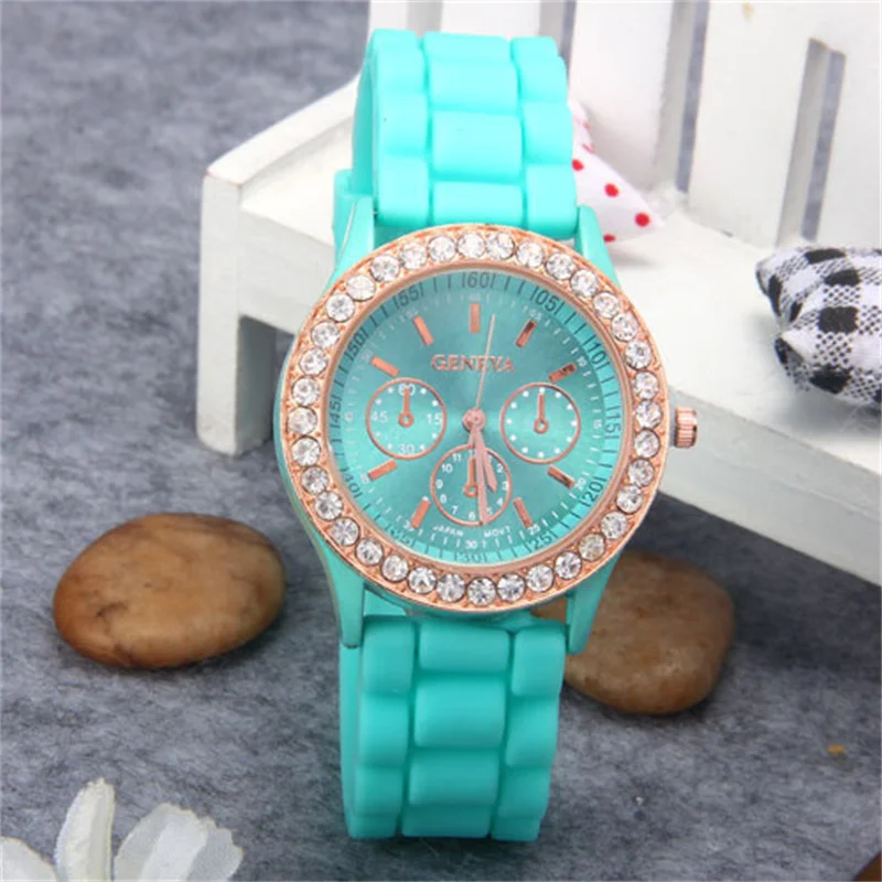 Fashion casual environmental friendly silicone Lady quartz Full diamond watch Student female classic vintage fashion clock