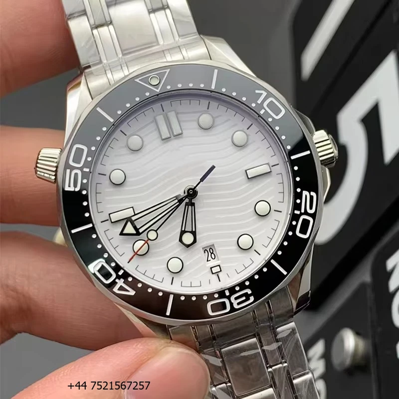 

Новейшие роскошные дайверские часы из нержавеющей стали с водонепроницаемостью, индикатором запаса хода, механизмом Eta, стрелочным указателем, лимитированная серия, модные.