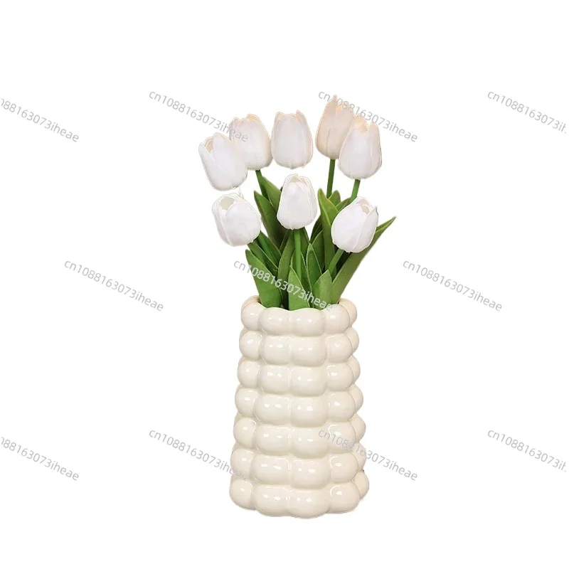 

Electroplated milky white ceramic vase, dining table decoration, living room flower arrangement, imitating tulips