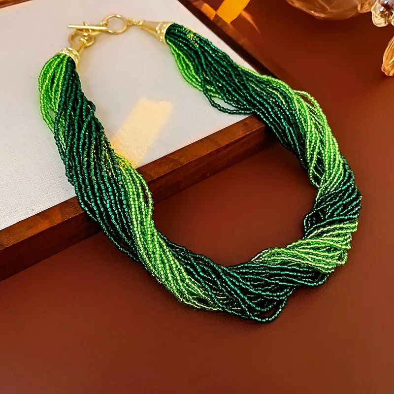 French Vintage Winding Green Multi-layer Rice Bead Necklace for Women Fashion Personality Collarbone Chains Light Luxury Jewelry