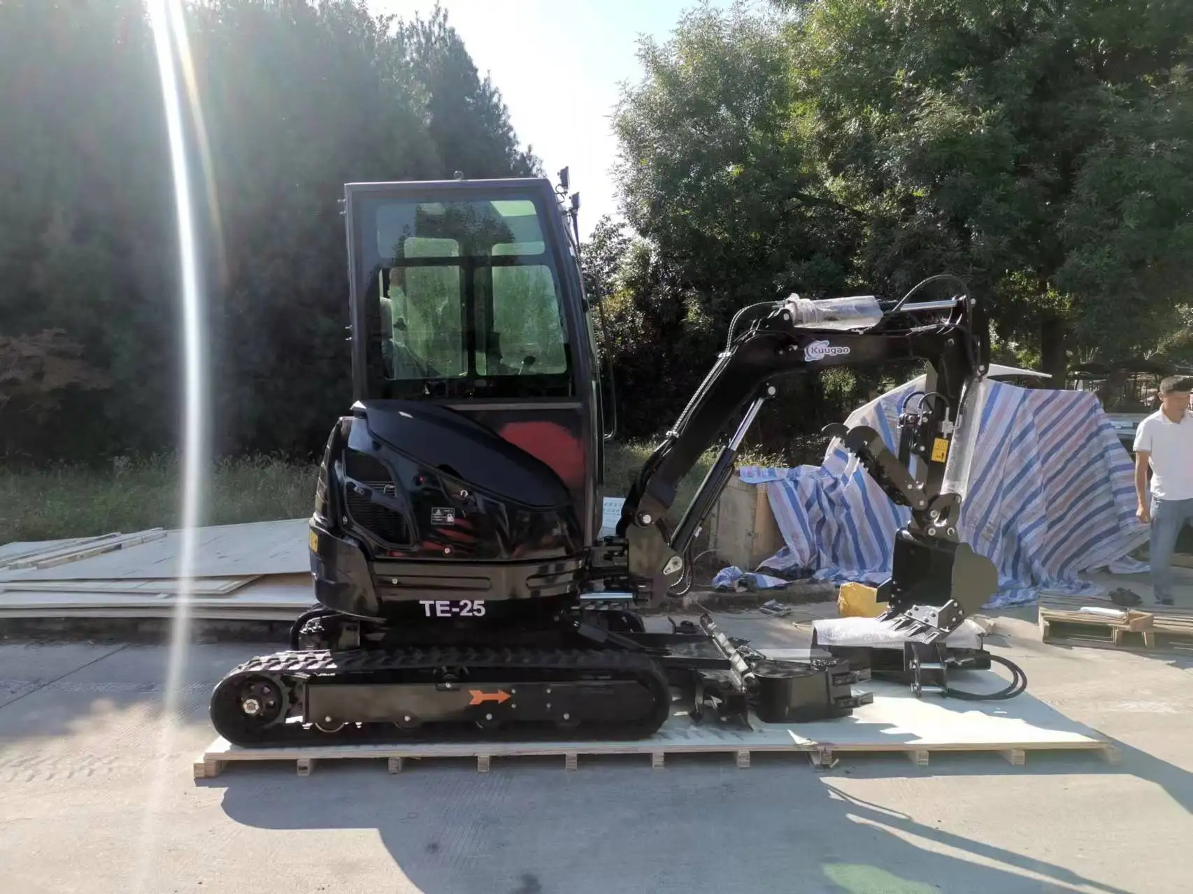 Excavadora de 2 toneladas y 2,5 toneladas China Mini excavadora hidráulica Mini ensacadora Envío gratis Micro excavadora Fábrica Kubota Pequeña excavadora