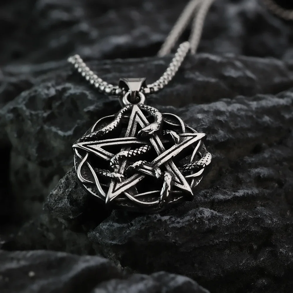 فاتن خماسي التيتانيوم الصلب الجمجمة قلادة مستديرة قلادة ، الفولاذ المقاوم للصدأ شبح الهيمنة رئيس المجوهرات للنساء #2