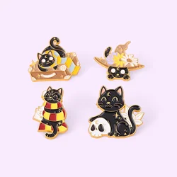 Punk Magic Witch Skeleton Cat smalto Pins Moon Cat spille magiche in metallo regalo gotico di gioielli di Halloween per gli amici all'ingrosso