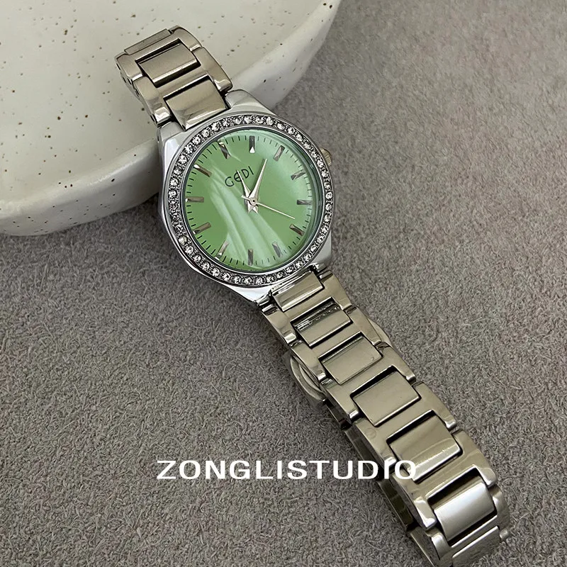 

New Stylish Women'S Watch With A Stainless Steel Band, Round Dial, Simple And Elegant Design, And A Sophisticated Look.