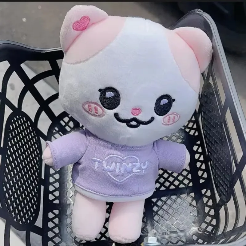 Kpop ITZY плюшевая кукла Born To Be Bangchan Wolfchan Jiniret Leebit PuppyM Felix Kawaii, мягкие игрушки, детский подарок для девочек Kpop ITZY плюшевая кукла Born To Be Bangchan Wolfchan Jiniret Leebit PuppyM Felix Kawaii, мягкие игрушки, детский подарок для девочек