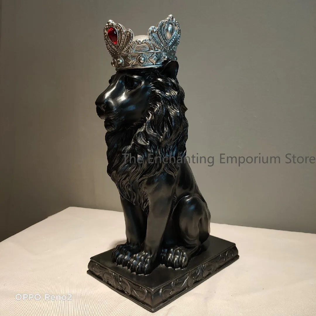 Handicraft ornaments, simple and modern creative home, living room decoration, partition cabinet, Zhaocai Crown Lion