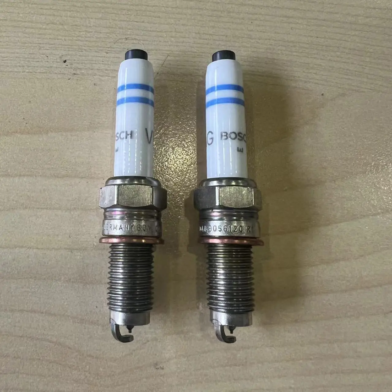 4PCS Laser Iridium Dual Spark Plugs 04E905612C PKER7A8EGS 95463 ForAudi A1 A3 A4 Q2 Golf7 Golf8 B8 Variant Octavia Tour