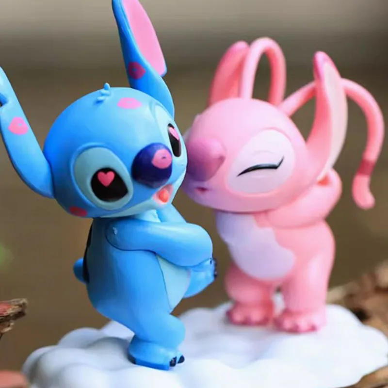 Lilo & Stitch Couple Stitch Handmade Doll Pvc Model Akcesoria samochodowe Walentynki Modny prezent na urodziny