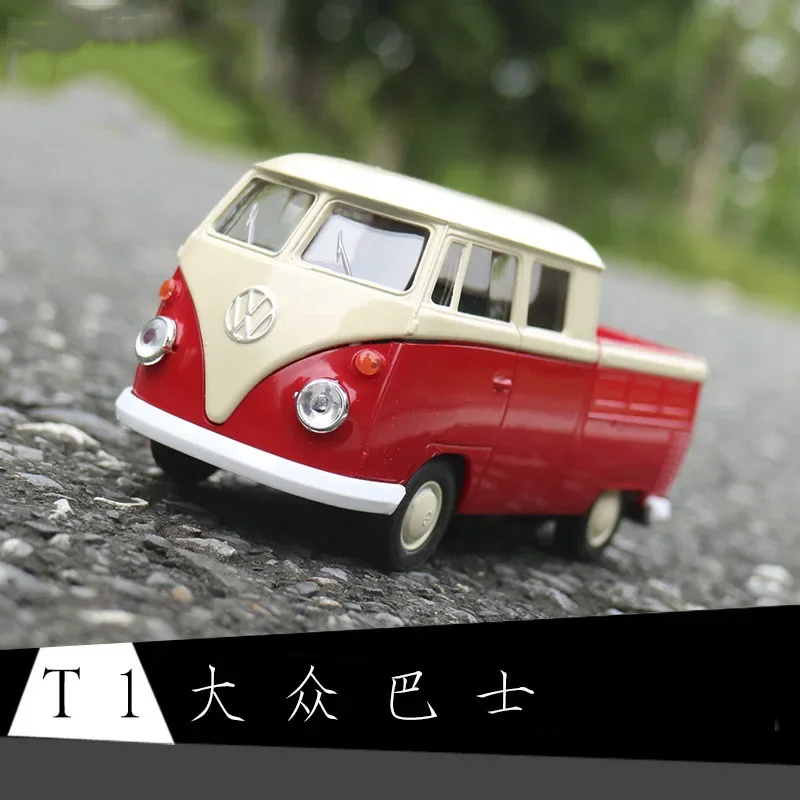 WELLY 1:36 Volkswagen T1 Bus Alloy Car Model Simulation Diecast Metal Classic Car Model Pull Back Collection Children Toy Gifts