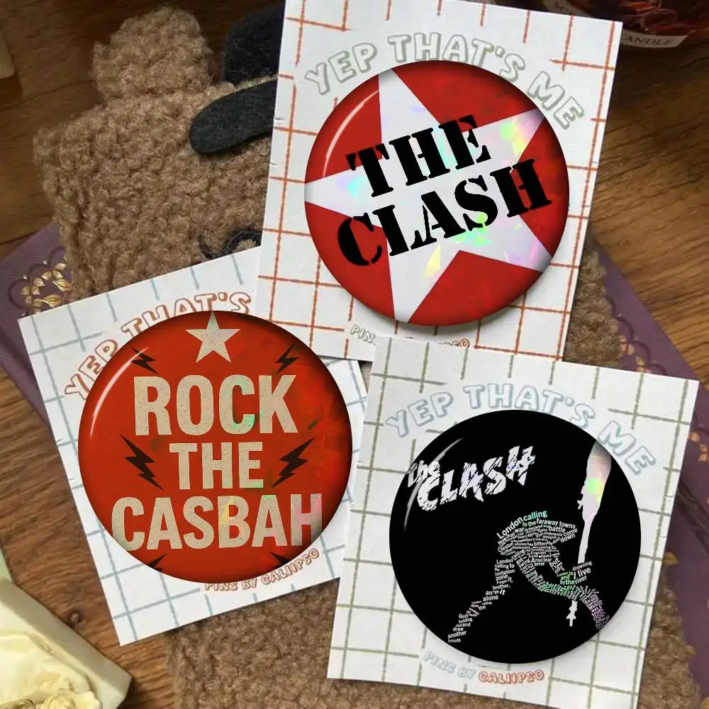 Rock Band The Clash Cushion   Soft Button Pin Round Metal Badge Lapel Pin Parts Gift Friends Kid Jewelry