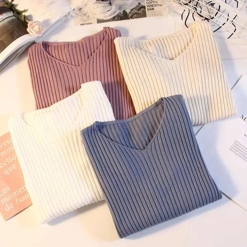 Zimowy, dzianinowy top, casualowy, dopasowany sweter, elegancki, klasyczny sweter, jesień 2025, damski sweter z dekoltem w serek, z długim rękawem.