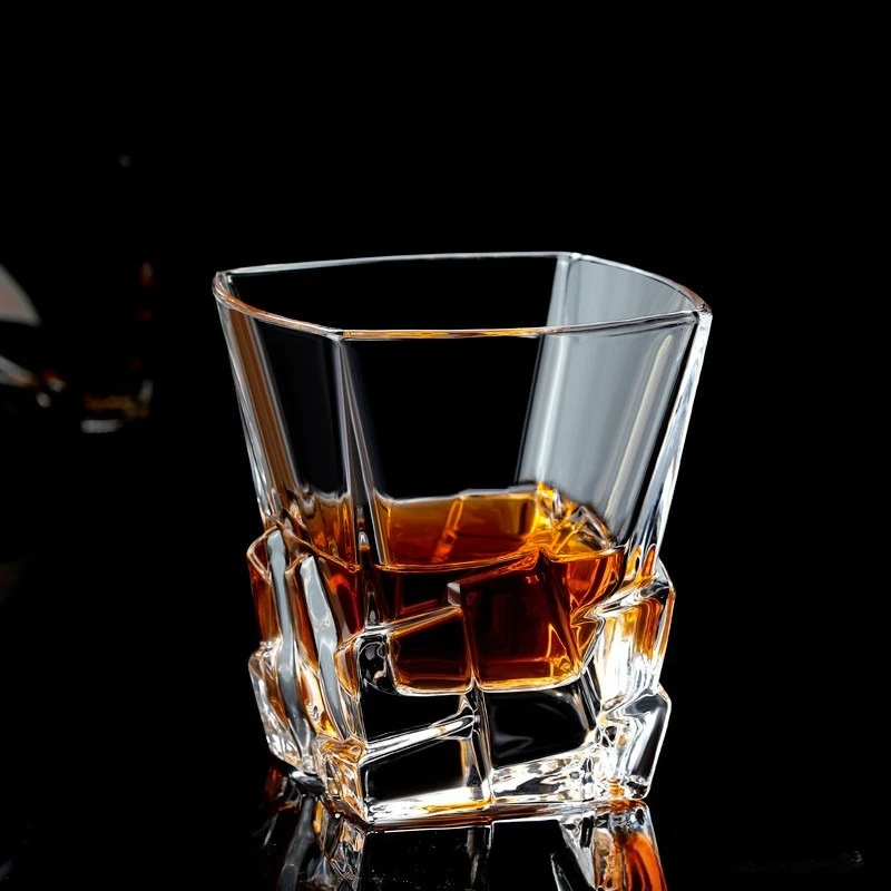 

1pcs Square Transparent Glass Cup with Unique Bottom Ice Design Coffee Cup with Minimalist Style Juice Cup Perfect Birthday Gift