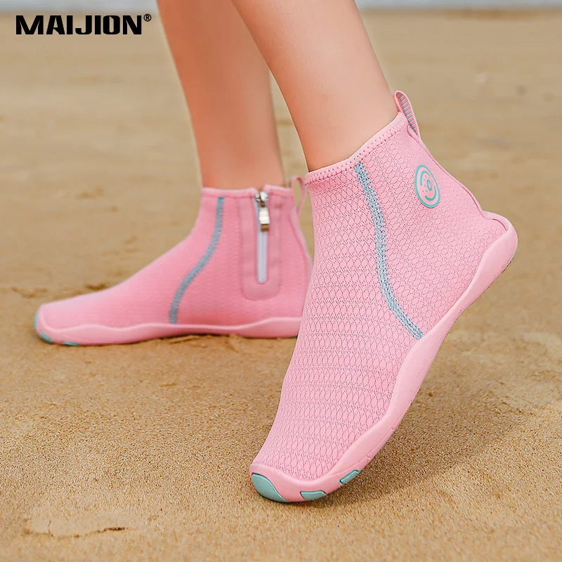 Quick Dry Beach Aqua Shoes Men Women Light Breathable Water Sports Shoes Unisex Non-slip Outdoor surfing boating Wading Sneaker