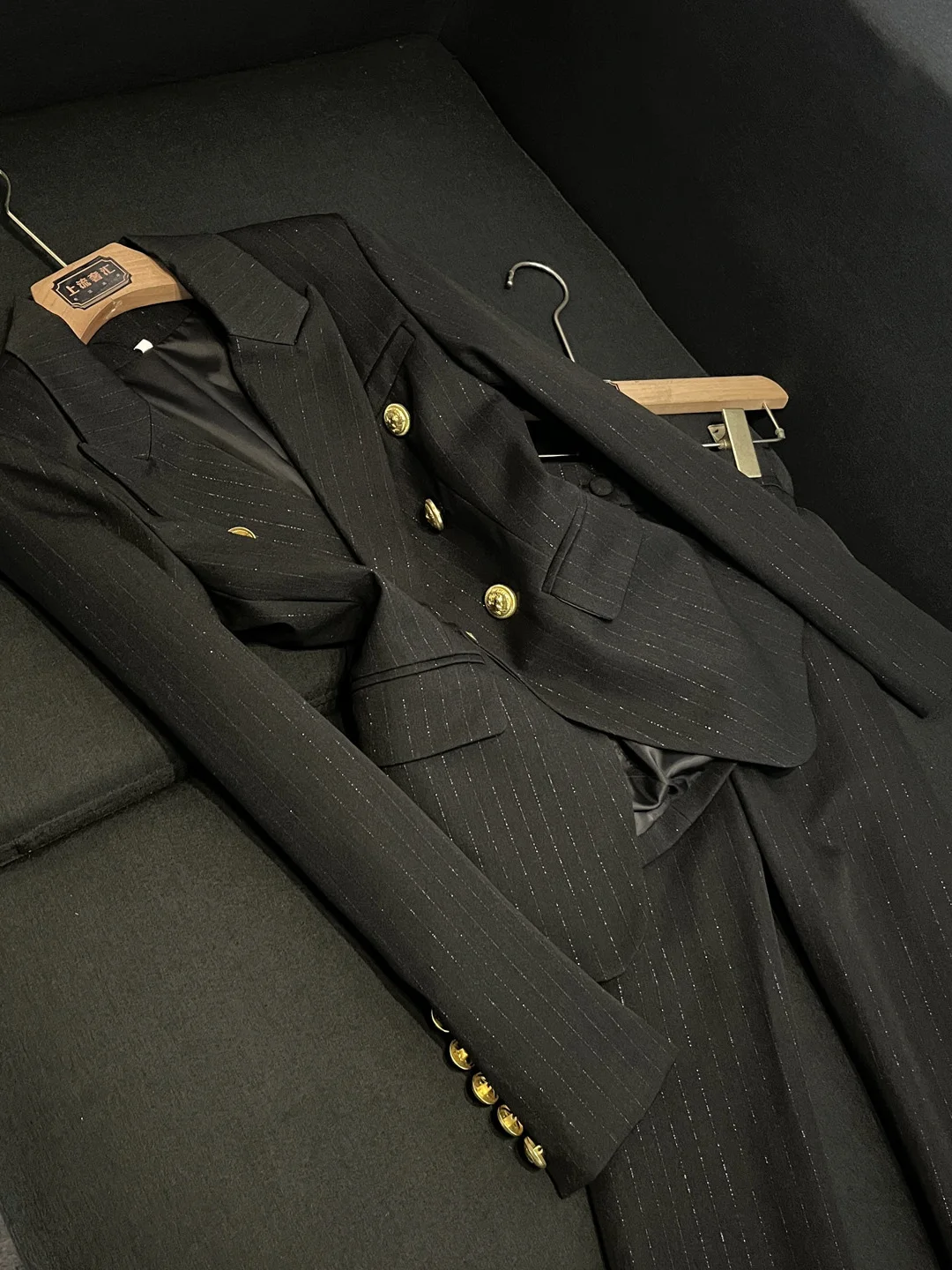 Setelan Jas Profesional Bergaris untuk Wanita Musim Gugur Musim Dingin Slim Fit Dua Potong Pakaian Wawancara Pelajar Pembawa Acara Pakaian Kerja Korporat