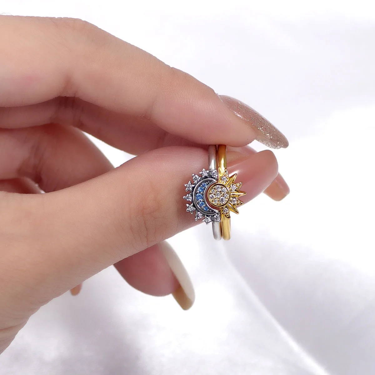 مجموعة خواتم زفاف أصلية من الفضة والنجوم والقمر باللونين الأبيض والأسود للنساء مجوهرات فاخرة وهدايا للحفلات من 1 دولار