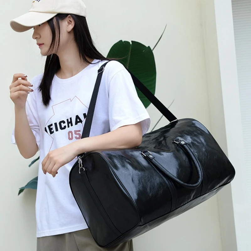 

Lightweight Gym Bag for Men Shiny PU Crossbody Training Backpack Yoga Cylinder Duffle Shoulder Strap Sport Travel Carry on Bag