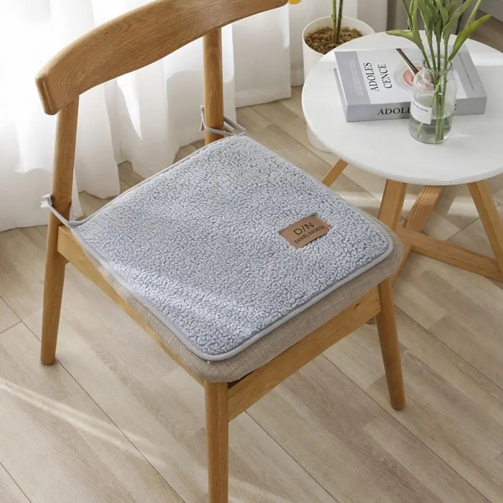 Anti-slip Chair Pad Sherpa Winter Chair Cushion with Anti-slip Straps for Office School Car Seats Square Shape Seat for Dining