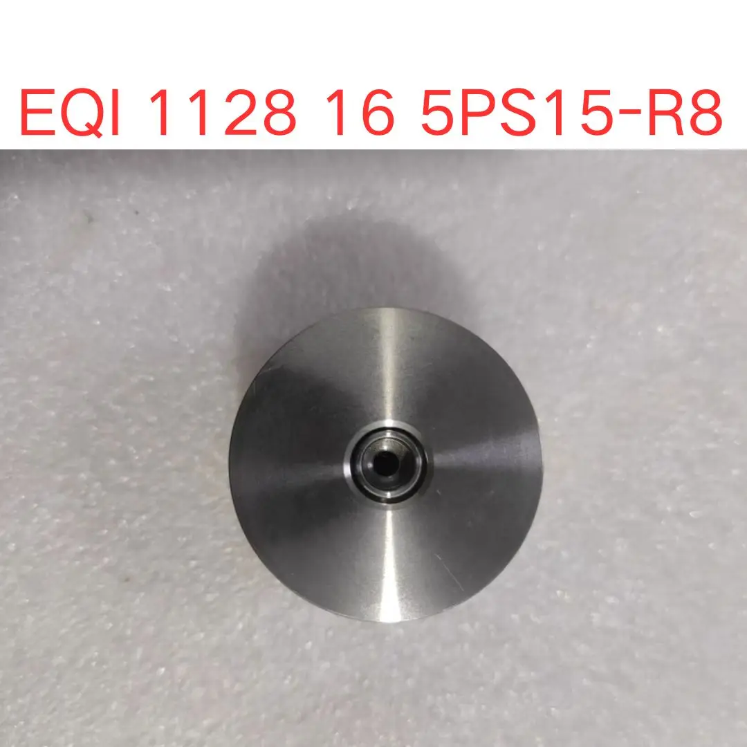 

б/у энкодер EQI 1128 16 5PS15-R8, тест ОК, быстрая доставка EQI1128165PS15-R8