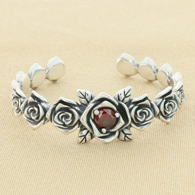 

S925 sterling silver personalized vintage rose bracelet, fashionable trendsetter bracelet, original design, creative bracelet, o