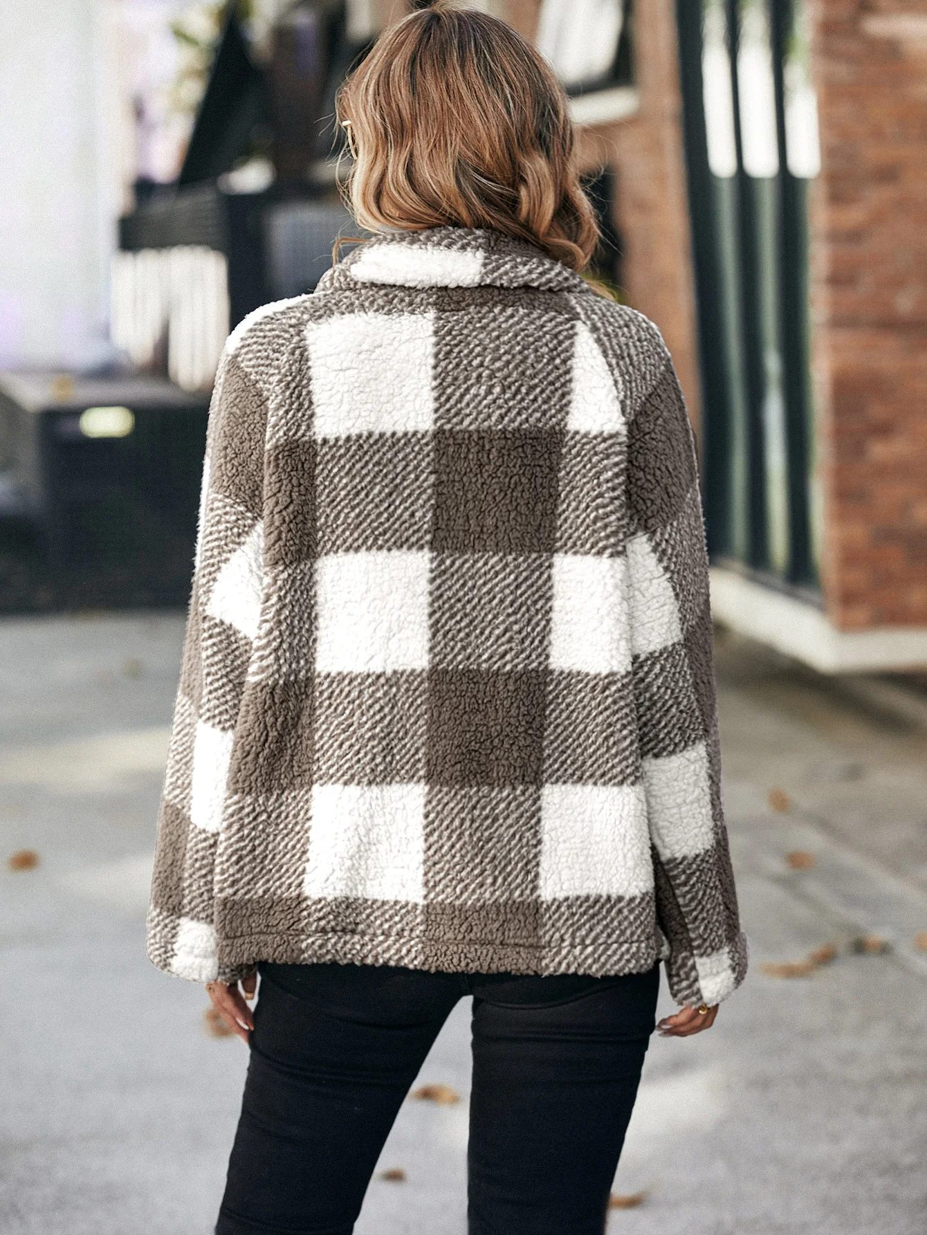 Teddy Bear Fur Regular Model – Autumn/Winter Women’s Insulated and Warm Jacket/Fur Coat/Dress with Geometric Check Pattern. view 3